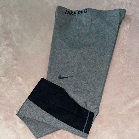 Nike pro Dri fit leggings size XL - Picture 3 of 7